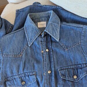 Western pearl snap denim shirt xs